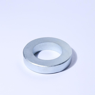 Lapisan Zn N52 Cincin Magnet Neodymium Super Magnet Ukuran Disesuaikan