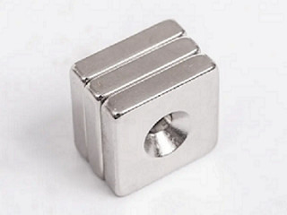 N35-N52 Custom Neodymium Magnet Countersunk Hole Untuk Penutupan Kabinet