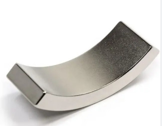 Generator Daya Tinggi Magnet Neodymium Ni Cu Ni Lapisan Arc NdFeB Magnet