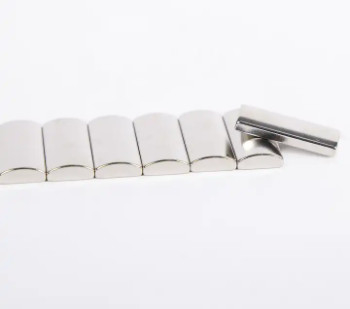 N42H Ndfeb Magnet Super Kuat, Magnet Segmen Busur Neodymium