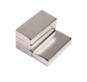 Magnet NdFeB Sinter yang Disesuaikan Blok Magnet Bumi Langka Persegi