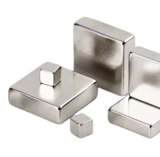 Magnet Blok NdFeB Ringan, Magnet Persegi Panjang Super Kuat