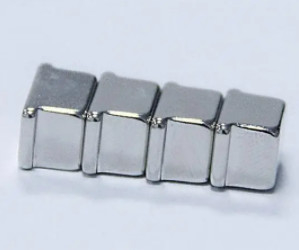 Magnet Neodymium Magnet N35 Kekuatan Magnet Berbentuk Disesuaikan