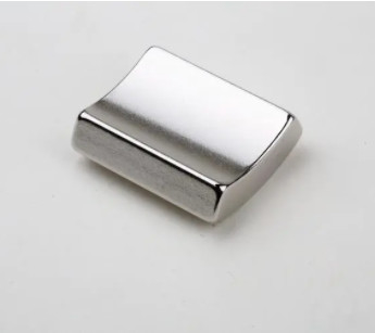 Magnet NdFeb Bumi Langka Kustom Permanen Magnet Neodymium N52 Super Kuat