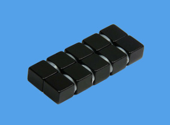 N35-N52 NdFeB Langka Bumi Permanen Magnet Epoxy Coating Disesuaikan