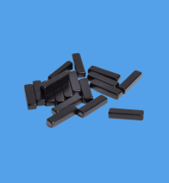 N35-N52 NdFeB Langka Bumi Permanen Magnet Epoxy Coating Disesuaikan