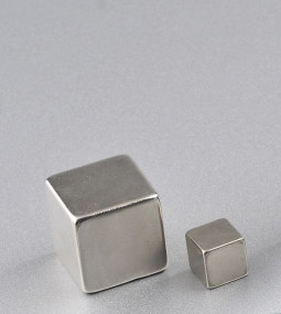 Magnet NdFeb Sinter Kuat Neodymium Besi Boron Magnet Bumi Langka