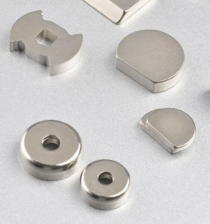 Magnet Permanen Neodymium Super Kuat Bentuk Khusus ISO9001 Disetujui