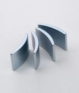 Tersedia Sintered Arc NdFeB Magnet Magnet Motor Permanen