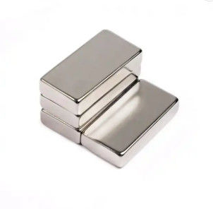 Magnet Blok Besar NdFeb N42 Magnet Ukuran Disesuaikan Untuk Industri