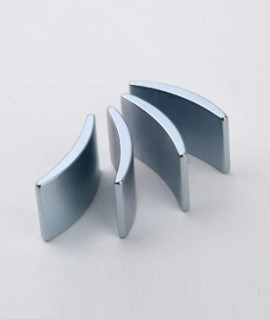 Tersedia Sintered Arc NdFeB Magnet Magnet Motor Permanen
